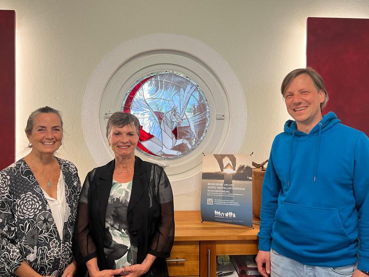 Übergabe Spendenurkunde Hospizgruppe Aschaffenburg